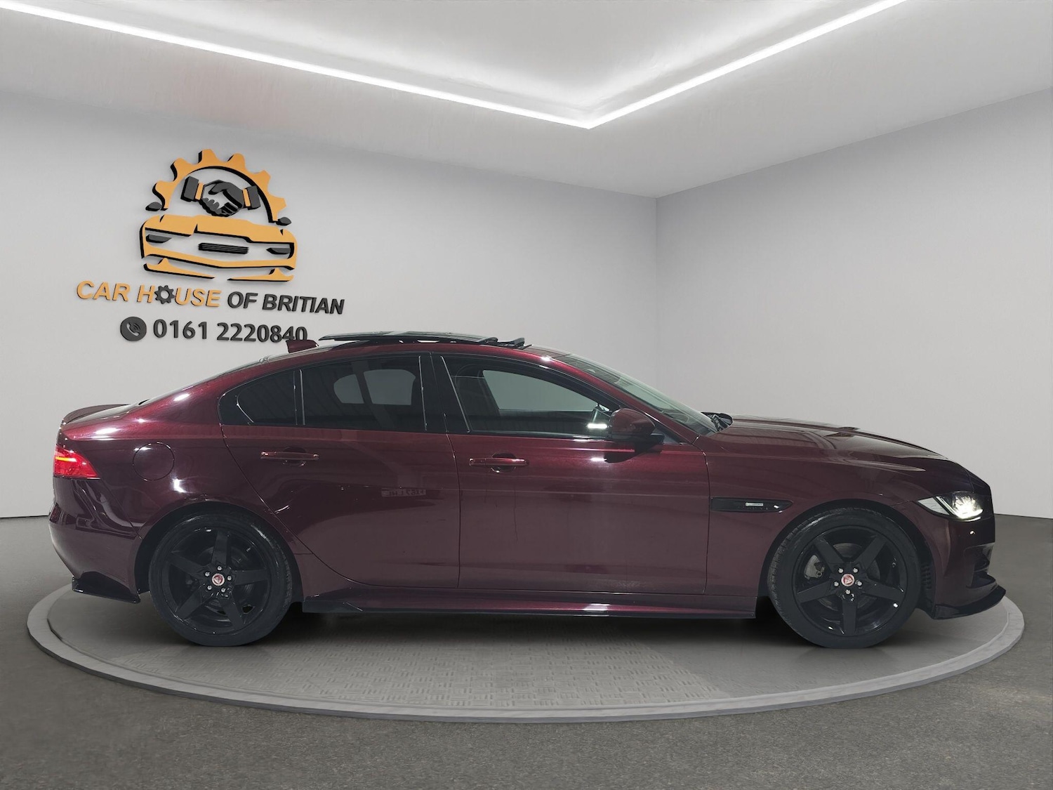 Used Jaguar XE 2016 for sale - 76689144: Photo 5