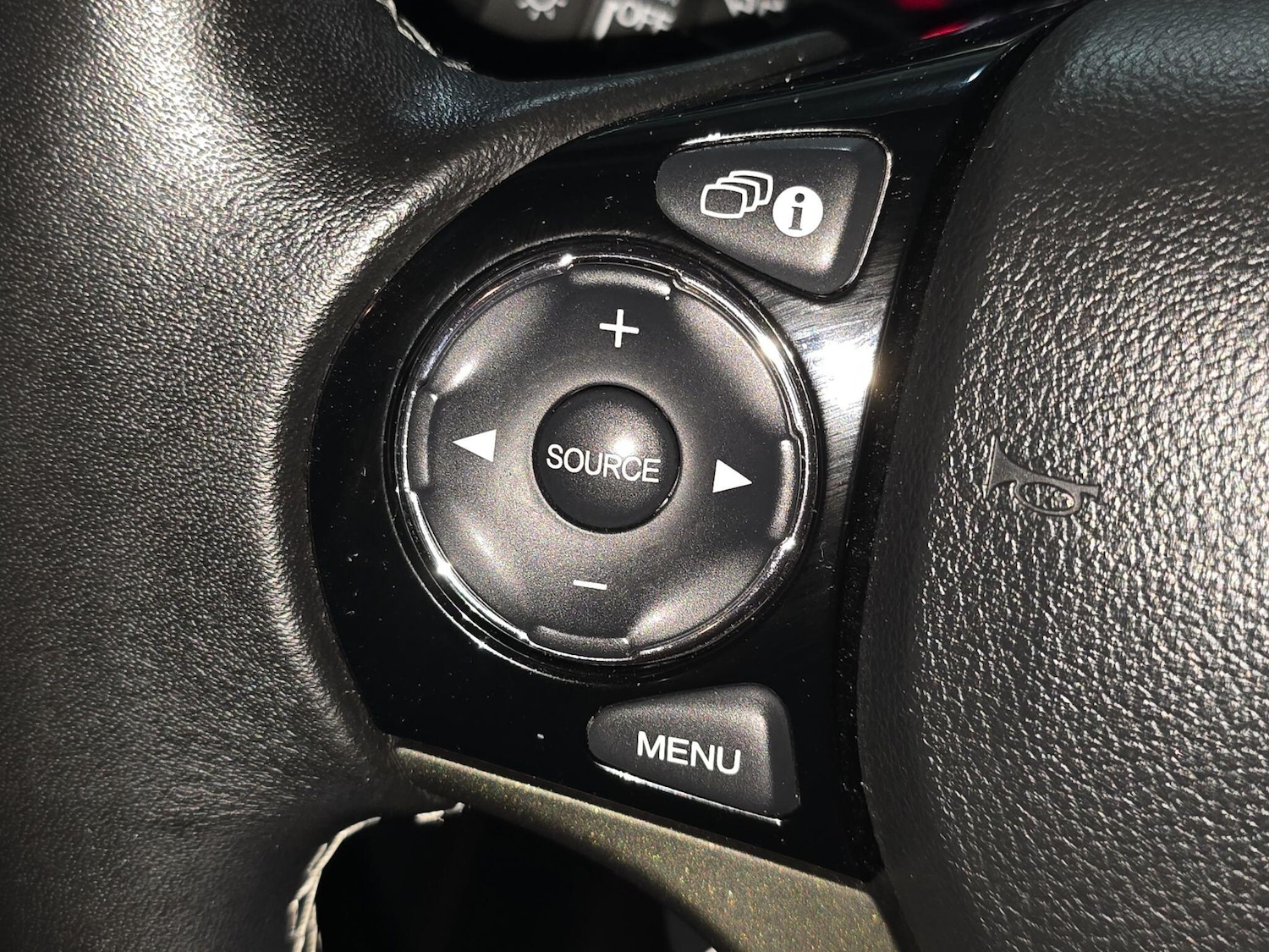 Used Honda Civic 2015 for sale - 75729806: Photo 23