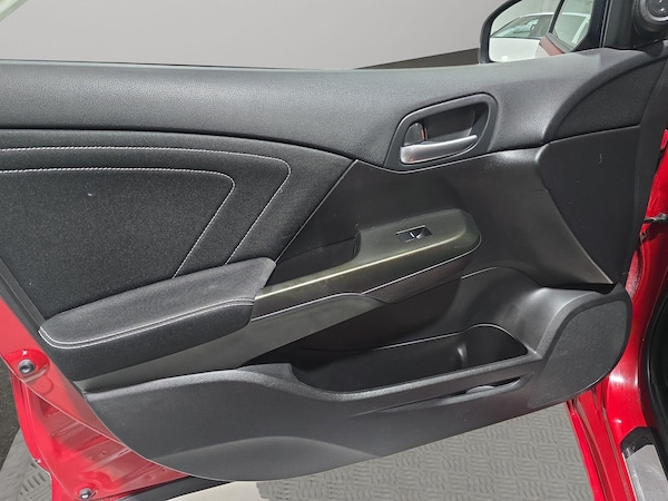 Used Honda Civic 2015 for sale - 75729806: Photo 31