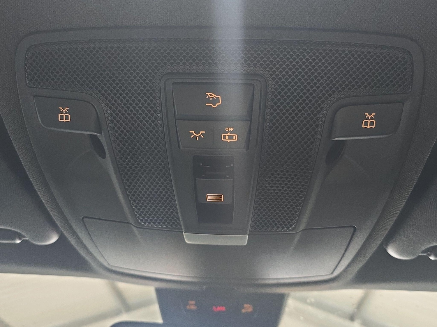 Used Mercedes-Benz GLA 2016 for sale - 77550222: Photo 30