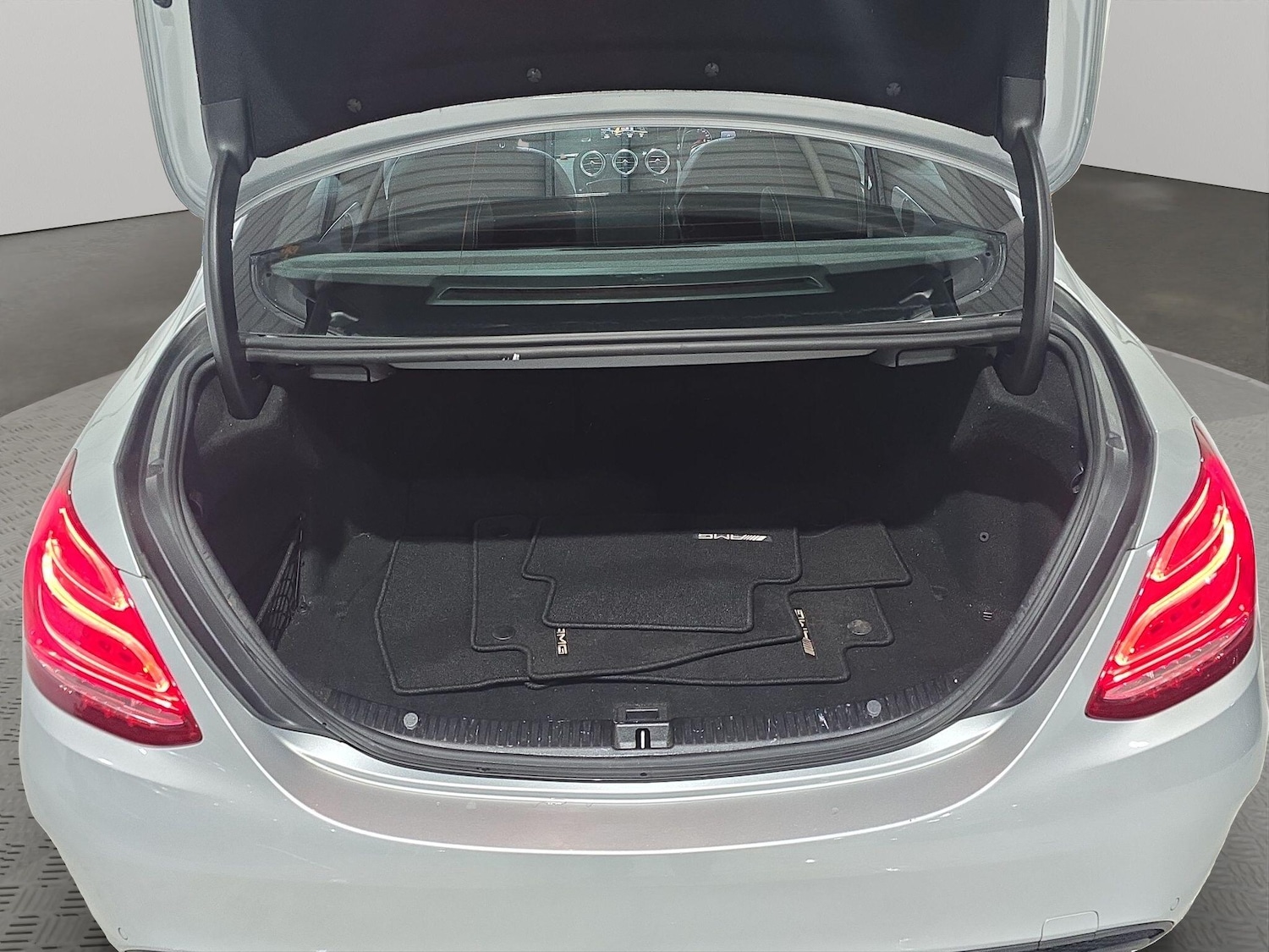 Used Mercedes-Benz C Class 2017 for sale - 77400628: Photo 10