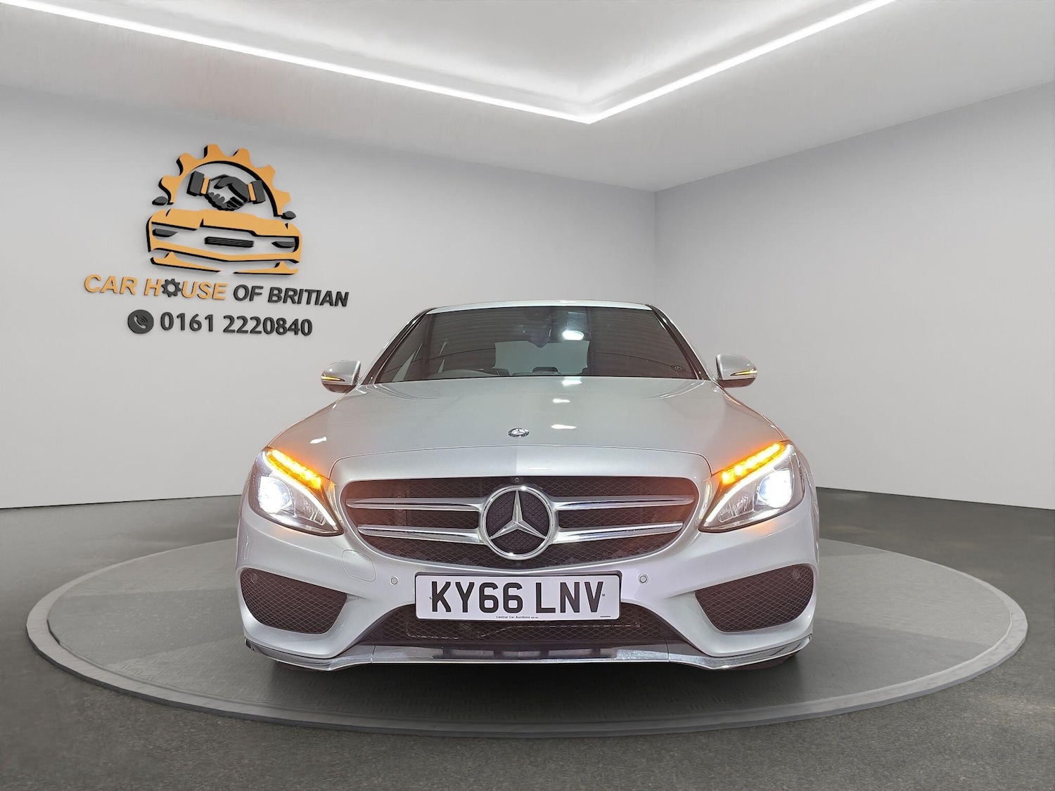 Used Mercedes-Benz C Class 2017 for sale - 77400628: Photo 3