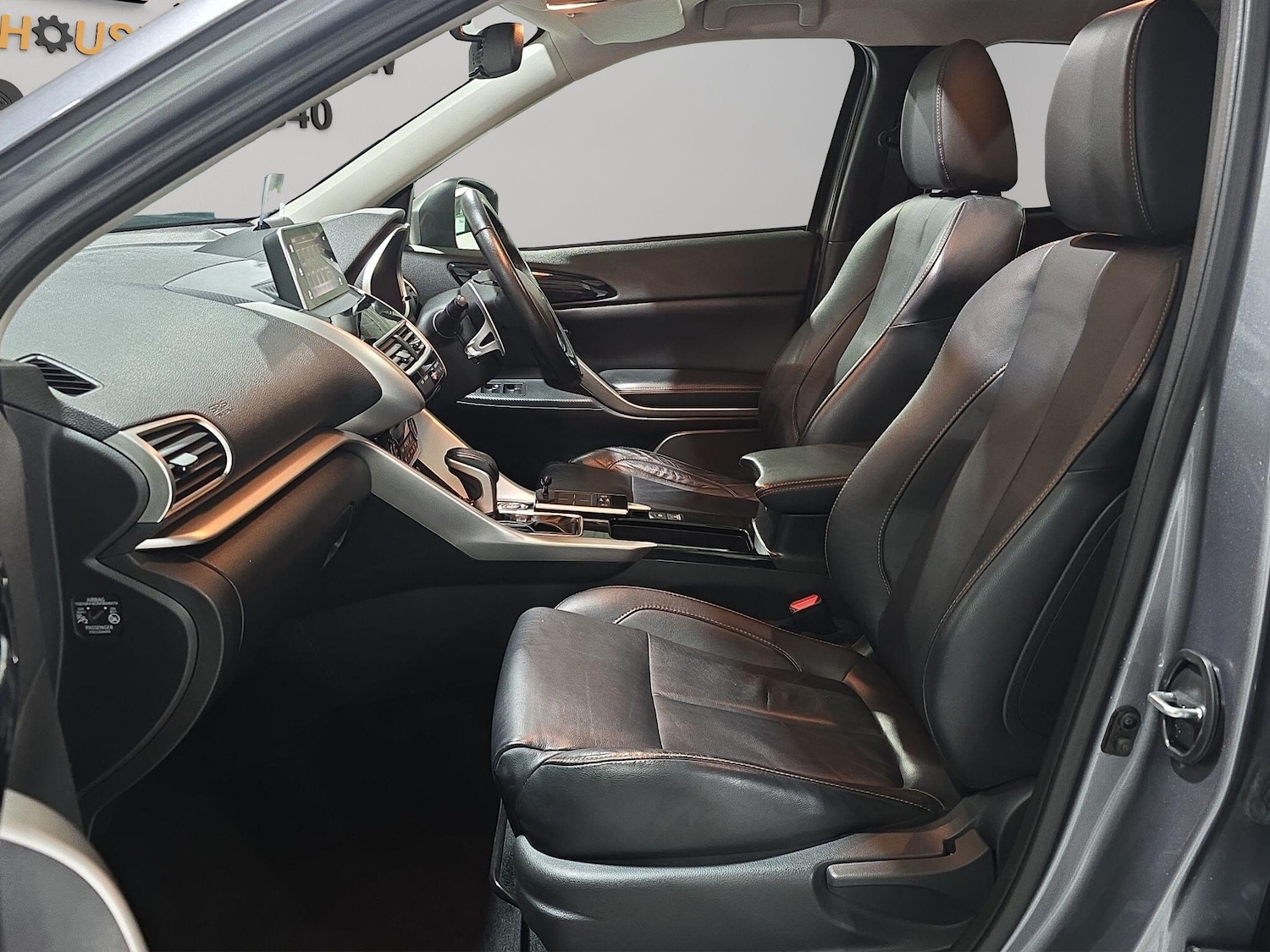 Used Mitsubishi Eclipse Cross 2018 for sale - 77040082: Photo 12