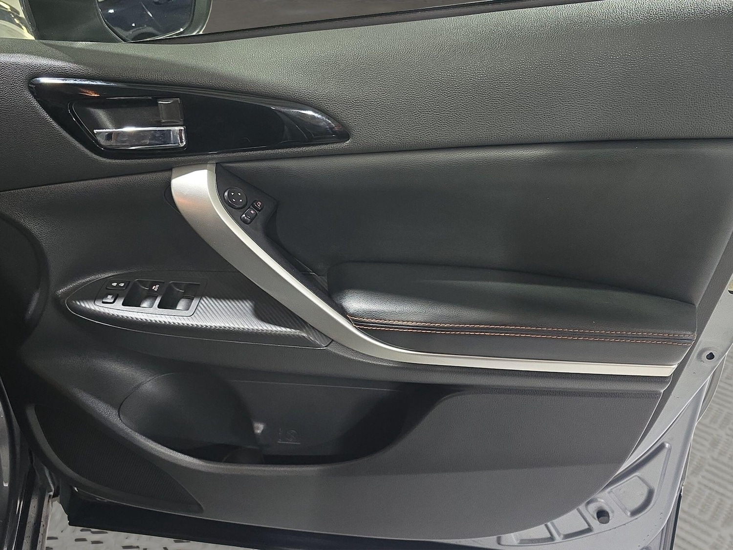 Used Mitsubishi Eclipse Cross 2018 for sale - 77040082: Photo 24