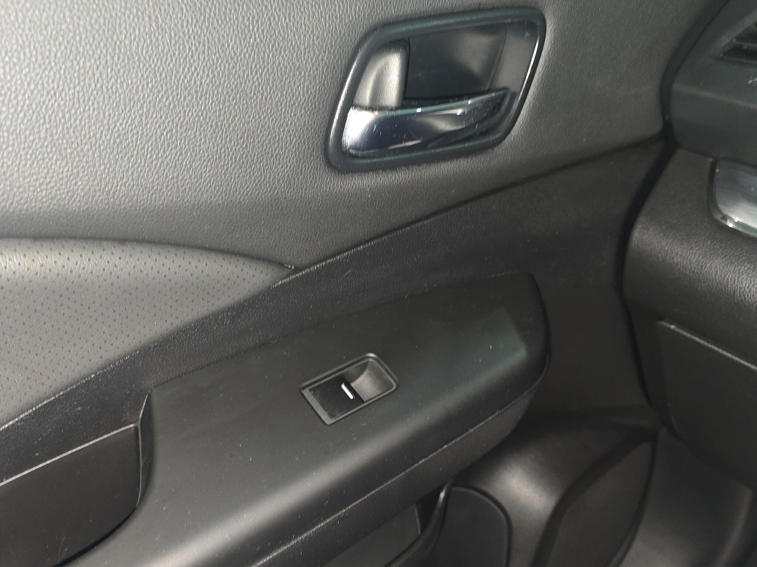 Used Honda CR-V 2015 for sale - 76561629: Photo 25