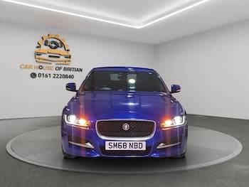 Used Jaguar XE 2018 for sale - 77784428: Photo