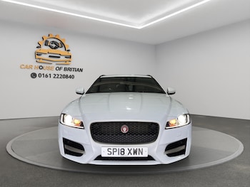 Used Jaguar XF 2018 for sale - 77823792: Photo