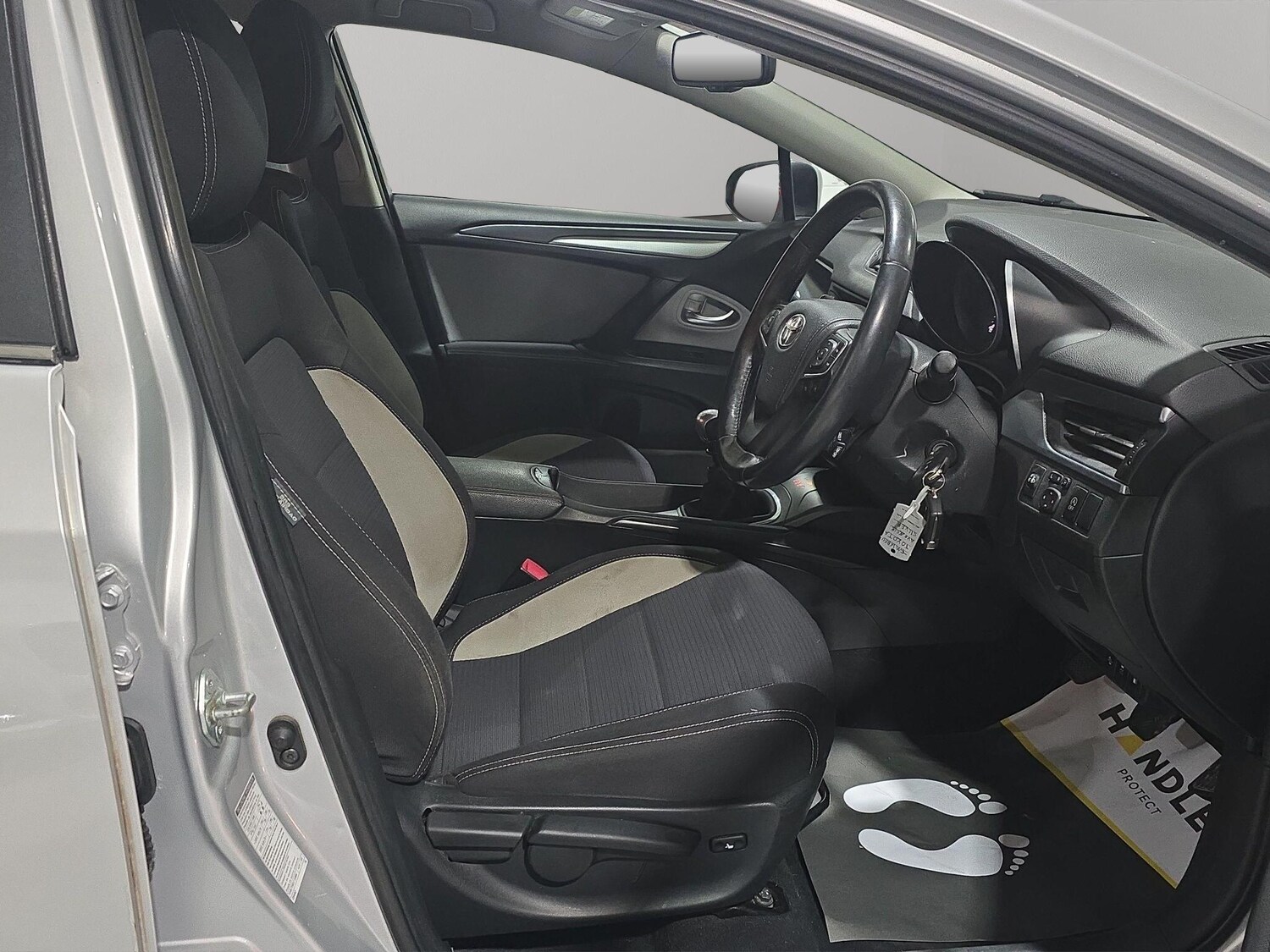 Used Toyota Avensis 2016 for sale - 76866580: Photo 10