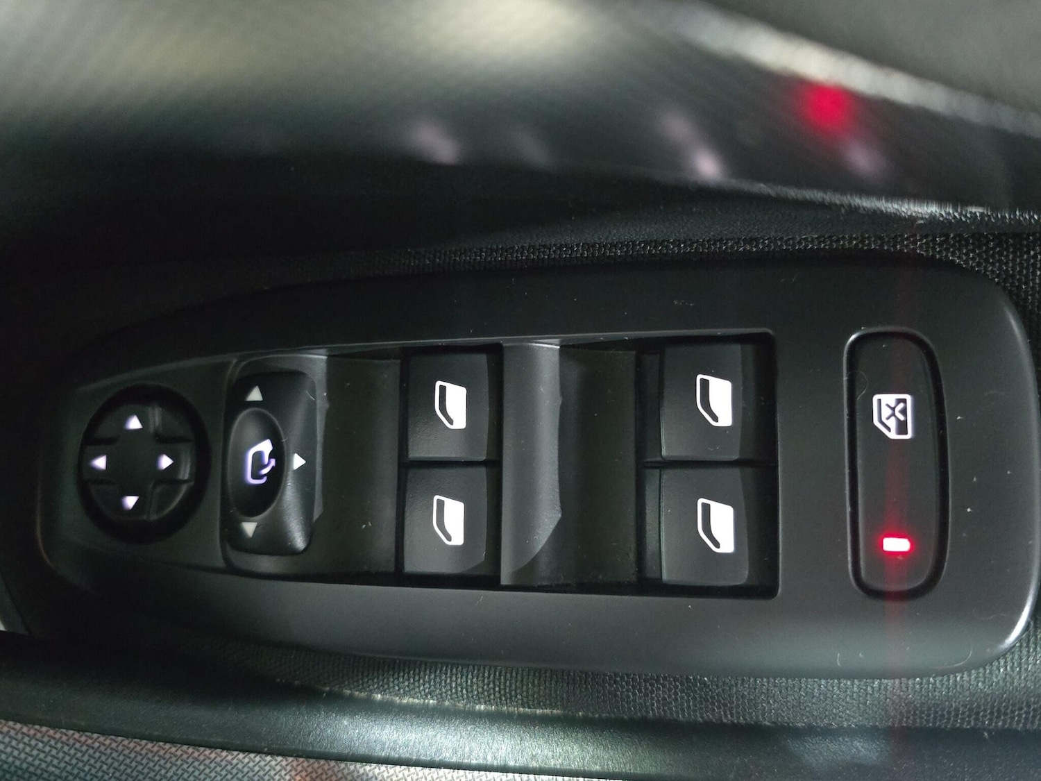 Used Peugeot 2008 2018 for sale - 77550774: Photo 28