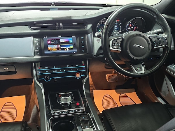 Used Jaguar XF 2016 for sale - 76152299: Photo 13