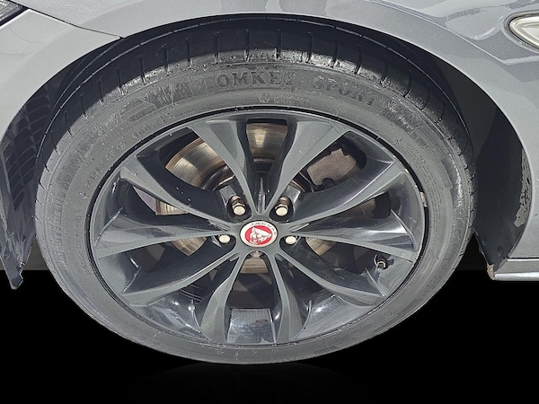 Used Jaguar XF 2016 for sale - 76152299: Photo 34