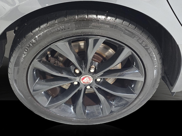 Used Jaguar XF 2016 for sale - 76152299: Photo 37