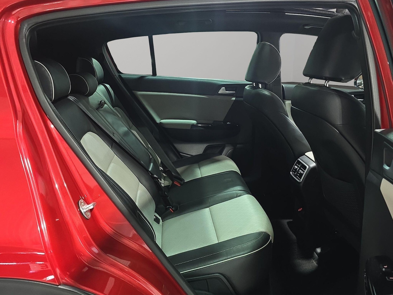 Used Kia Sportage 2018 for sale - 77468632: Photo 14