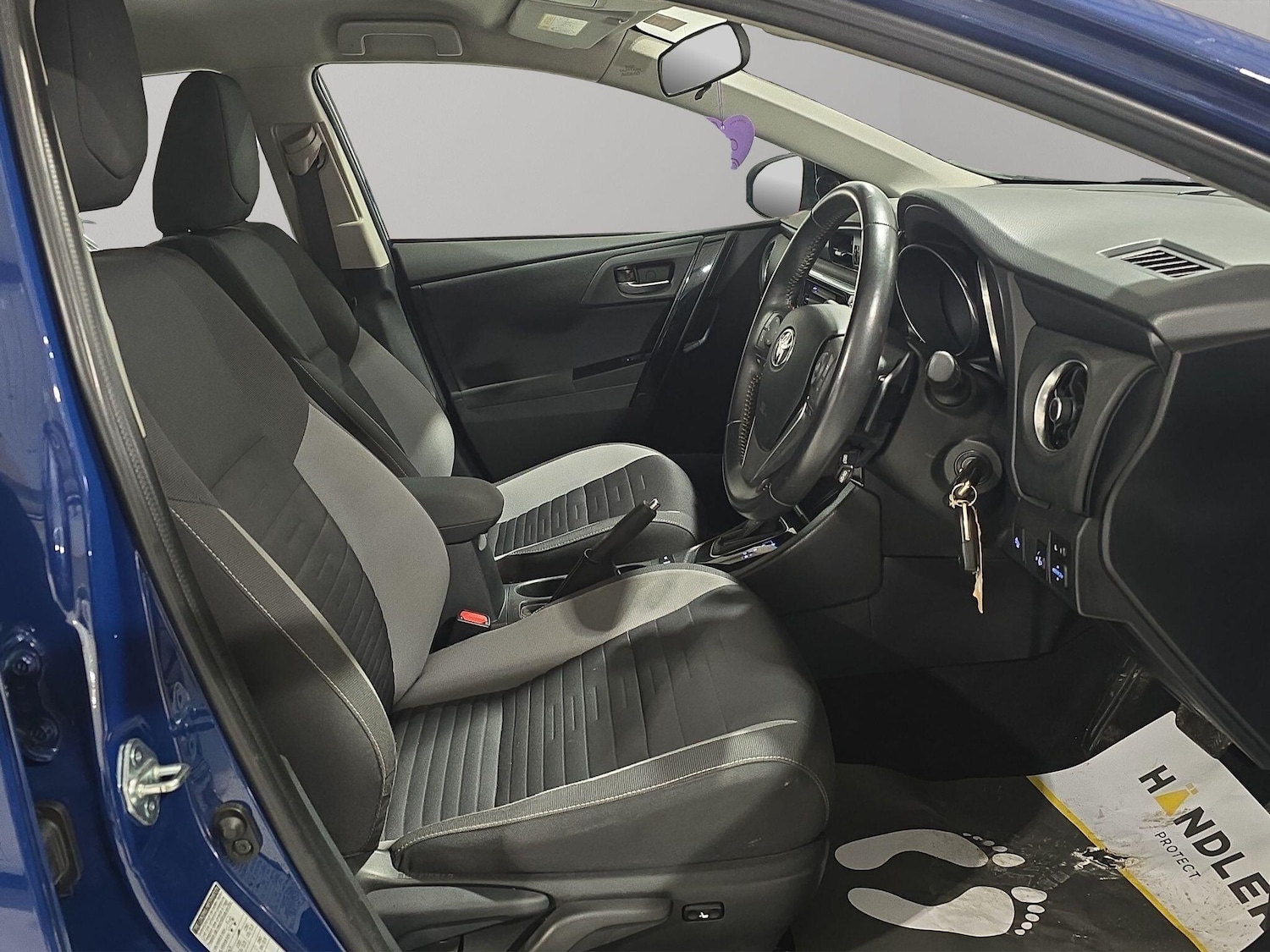 Used Toyota Auris 2017 for sale - 76832605: Photo 11