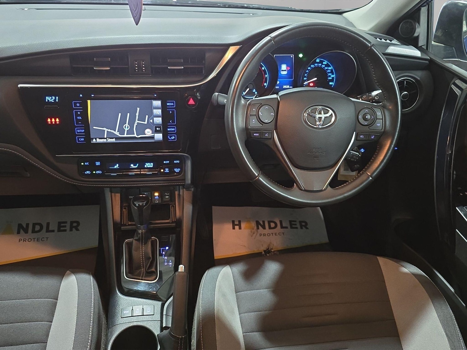 Used Toyota Auris 2017 for sale - 76832605: Photo 18