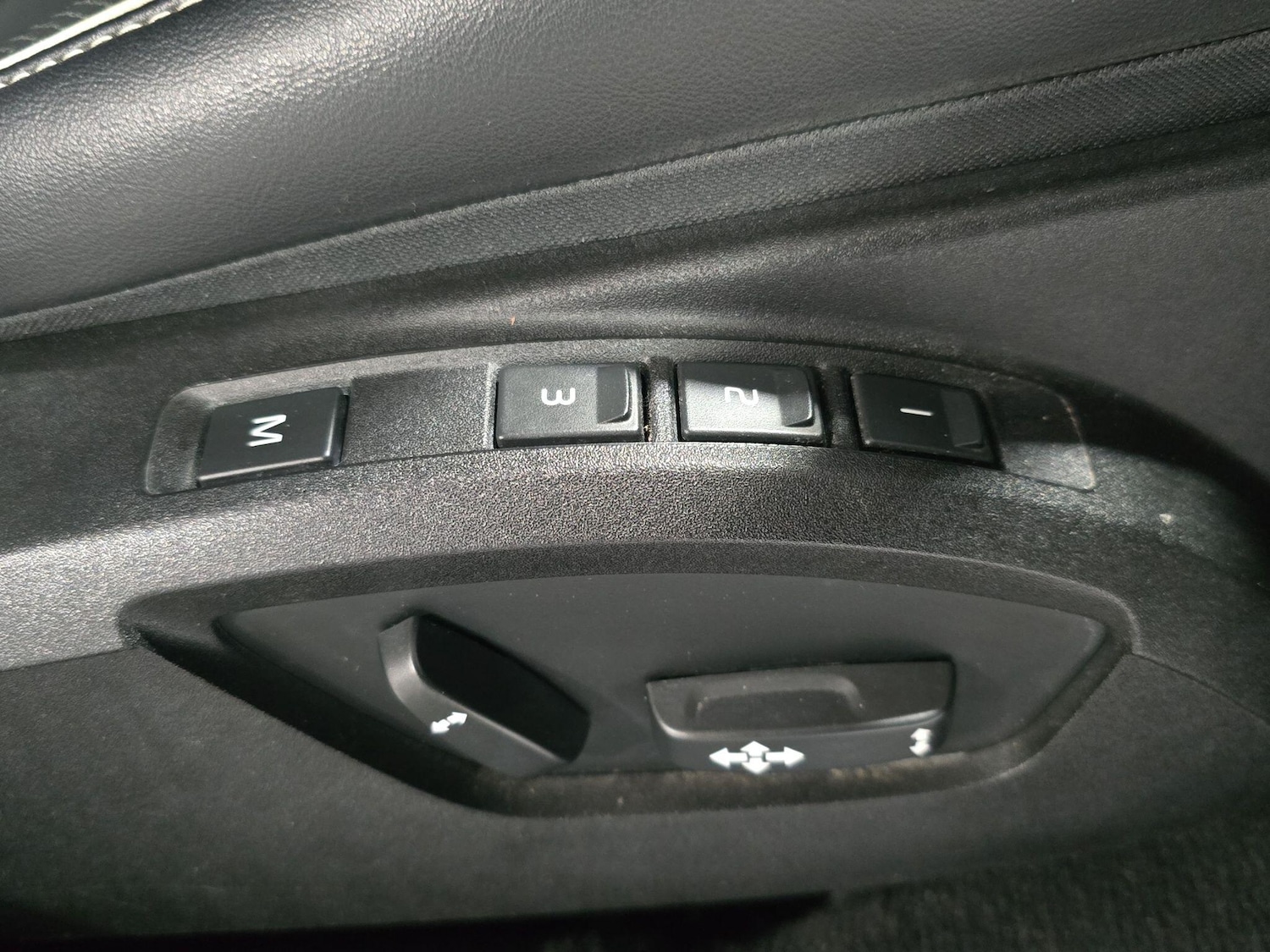 Used Volvo V40 2019 for sale - 76953069: Photo 35