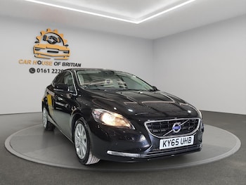 Used Volvo V40 2015 for sale - 78384045: Photo