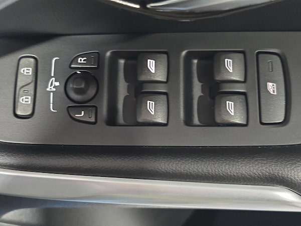 Used Volvo V40 2015 for sale - 75127148: Photo 26