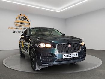 Used Jaguar F-Pace 2017 for sale - 79401143: Photo