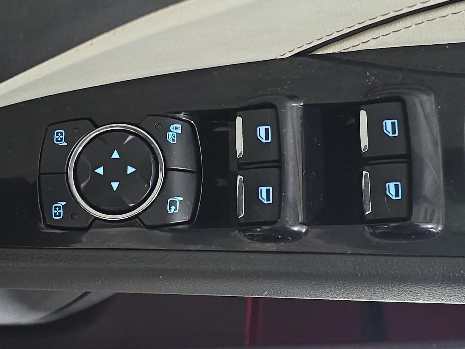 Used Ford Mondeo 2015 for sale - 76786660: Photo 23