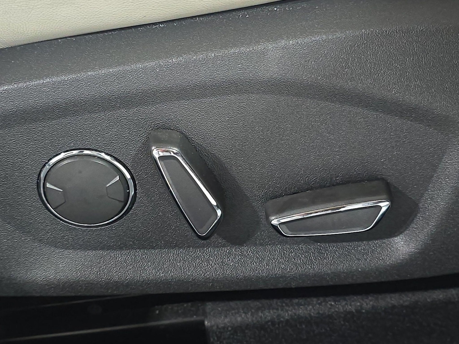 Used Ford Mondeo 2015 for sale - 76786660: Photo 27