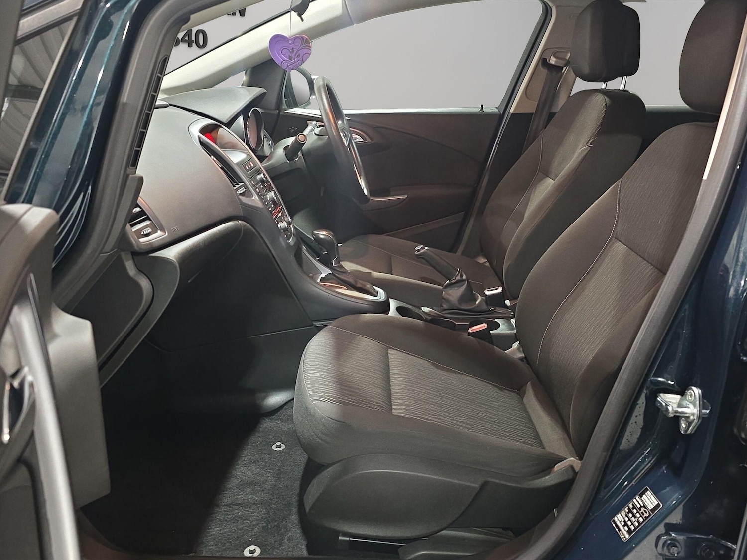 Used Vauxhall Astra for sale - 77253939: Photo 13