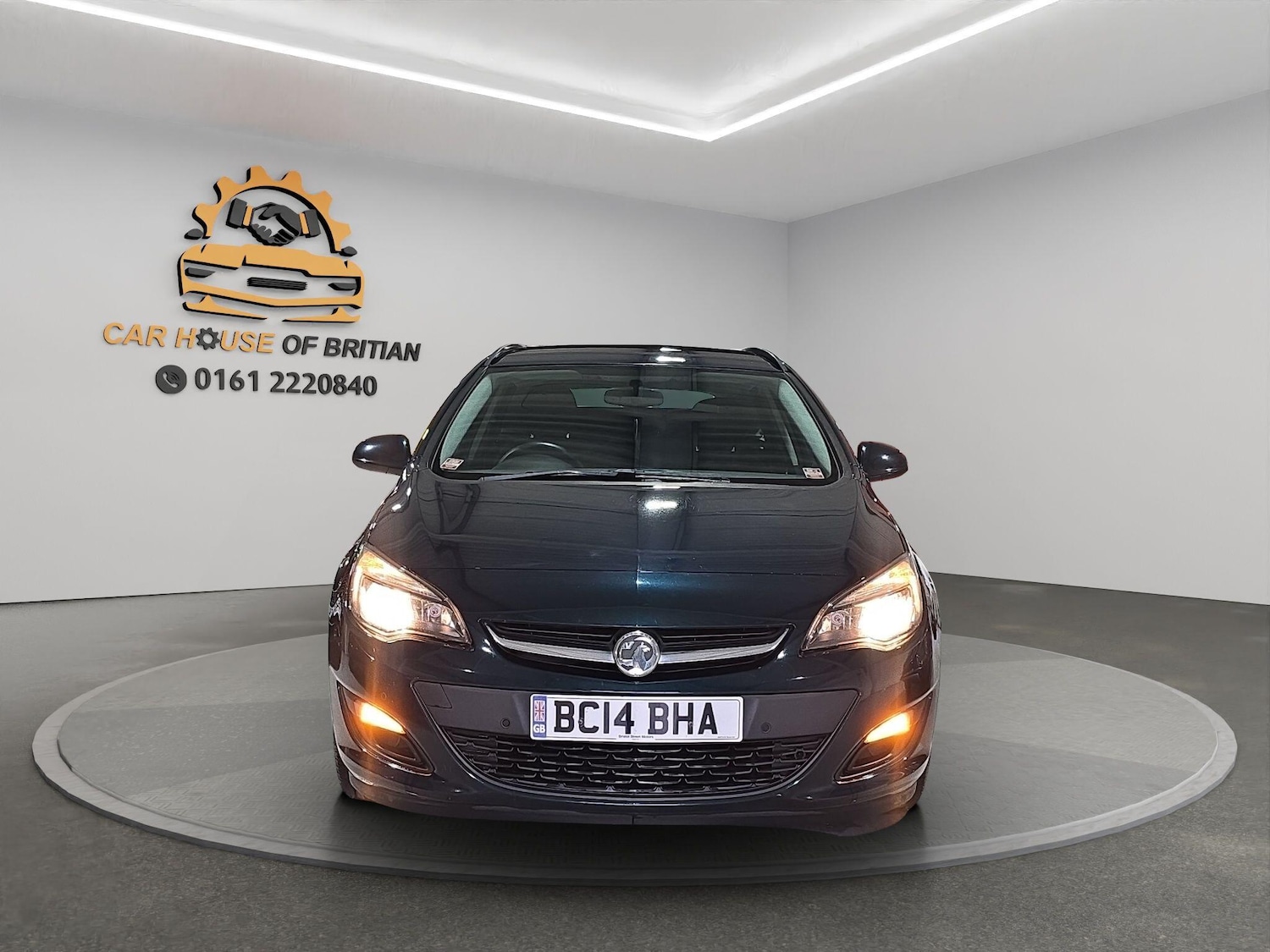 Used Vauxhall Astra for sale - 77253939: Photo 3
