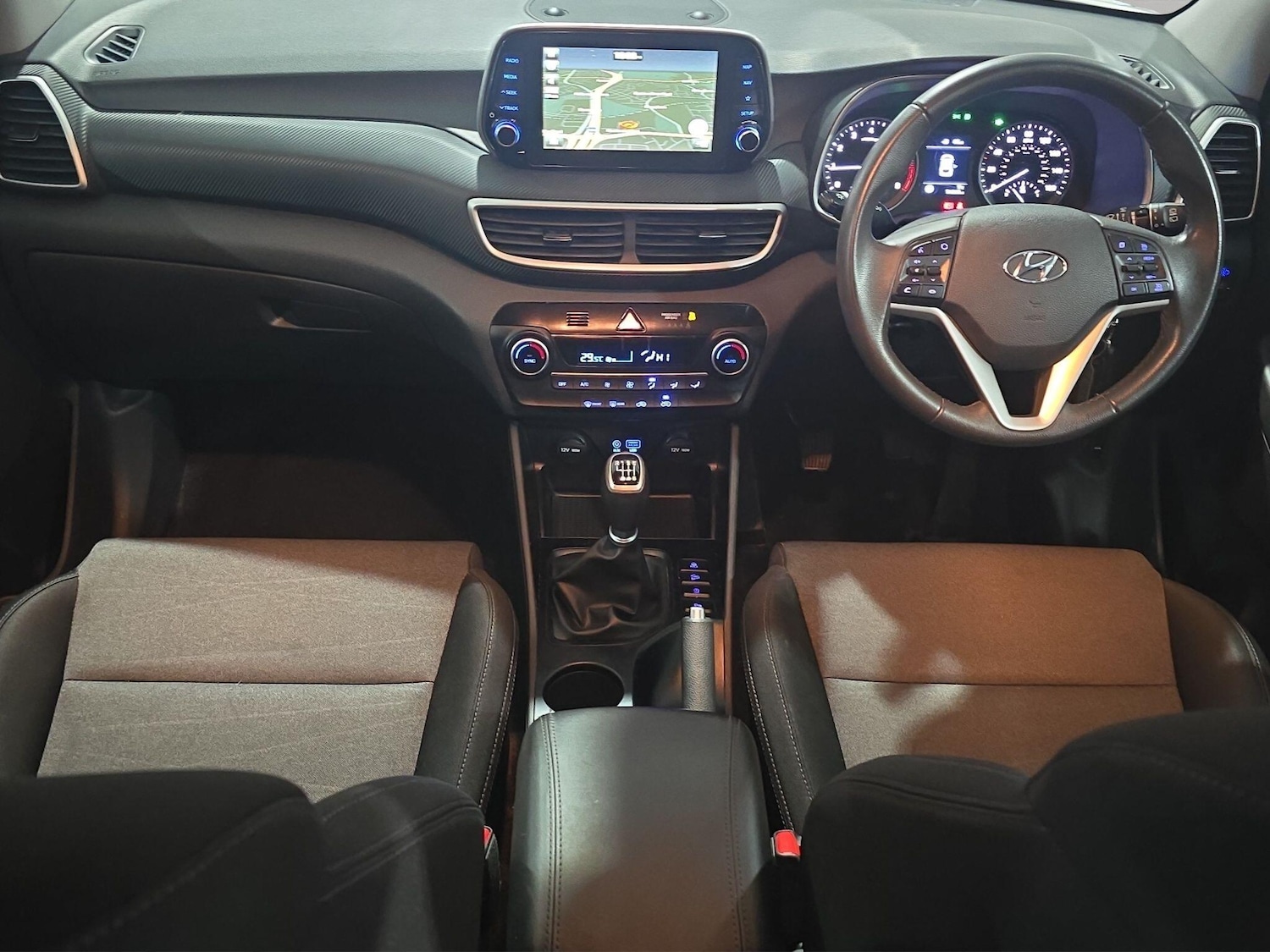 Used Hyundai TUCSON 2019 for sale - 76937379: Photo 2