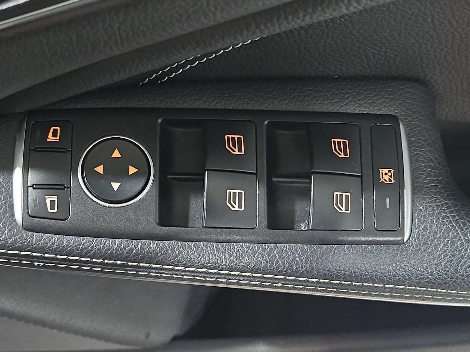 Used Mercedes-Benz A-Class 2018 for sale - 76689510: Photo 25