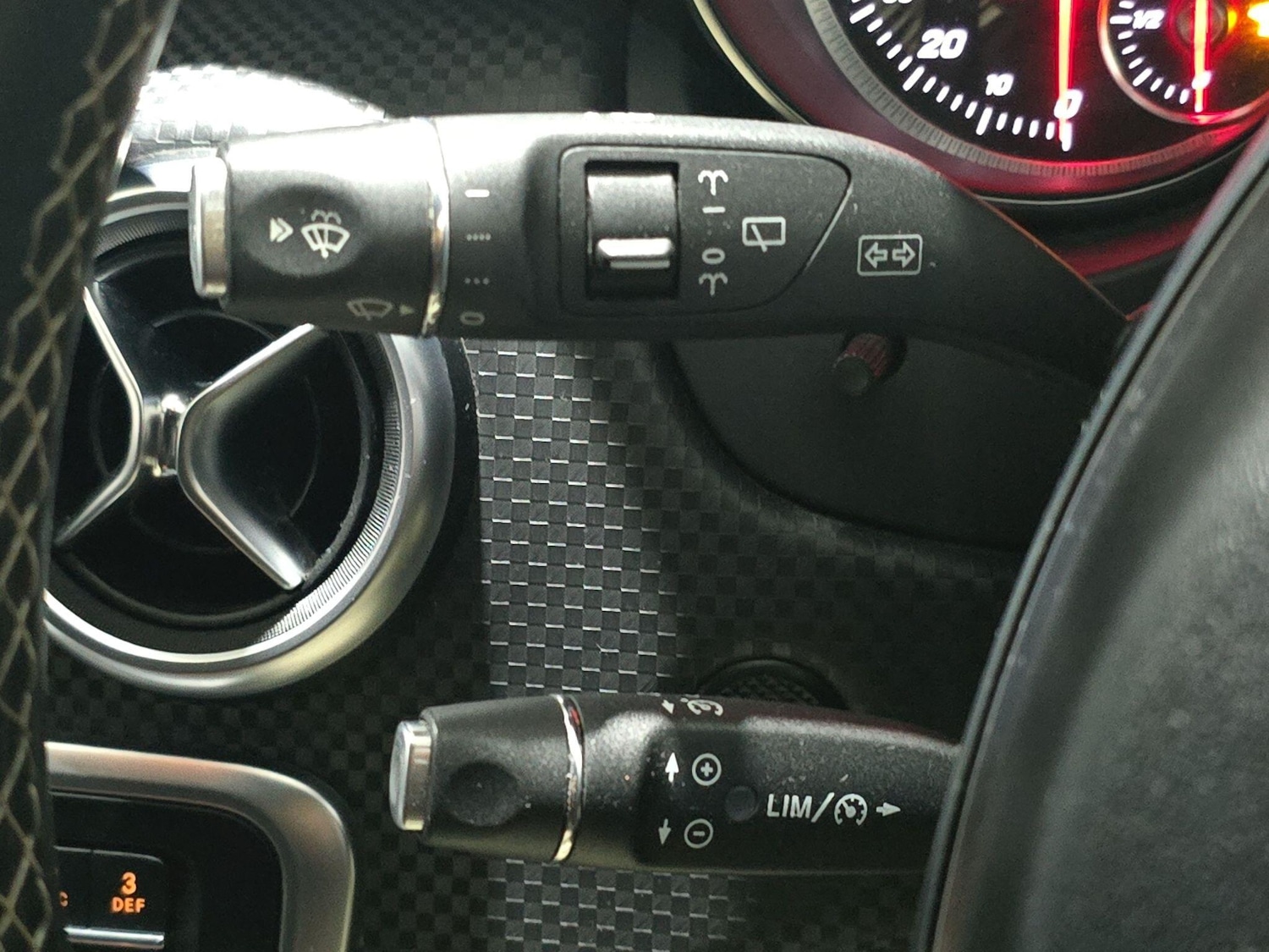 Used Mercedes-Benz A-Class 2018 for sale - 76689510: Photo 29