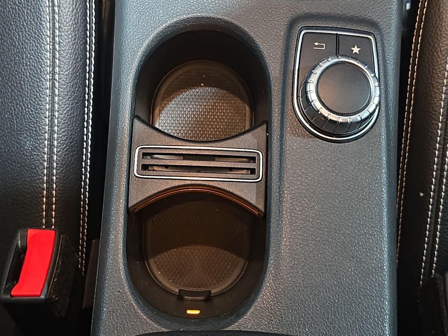 Used Mercedes-Benz A-Class 2018 for sale - 76689510: Photo 35