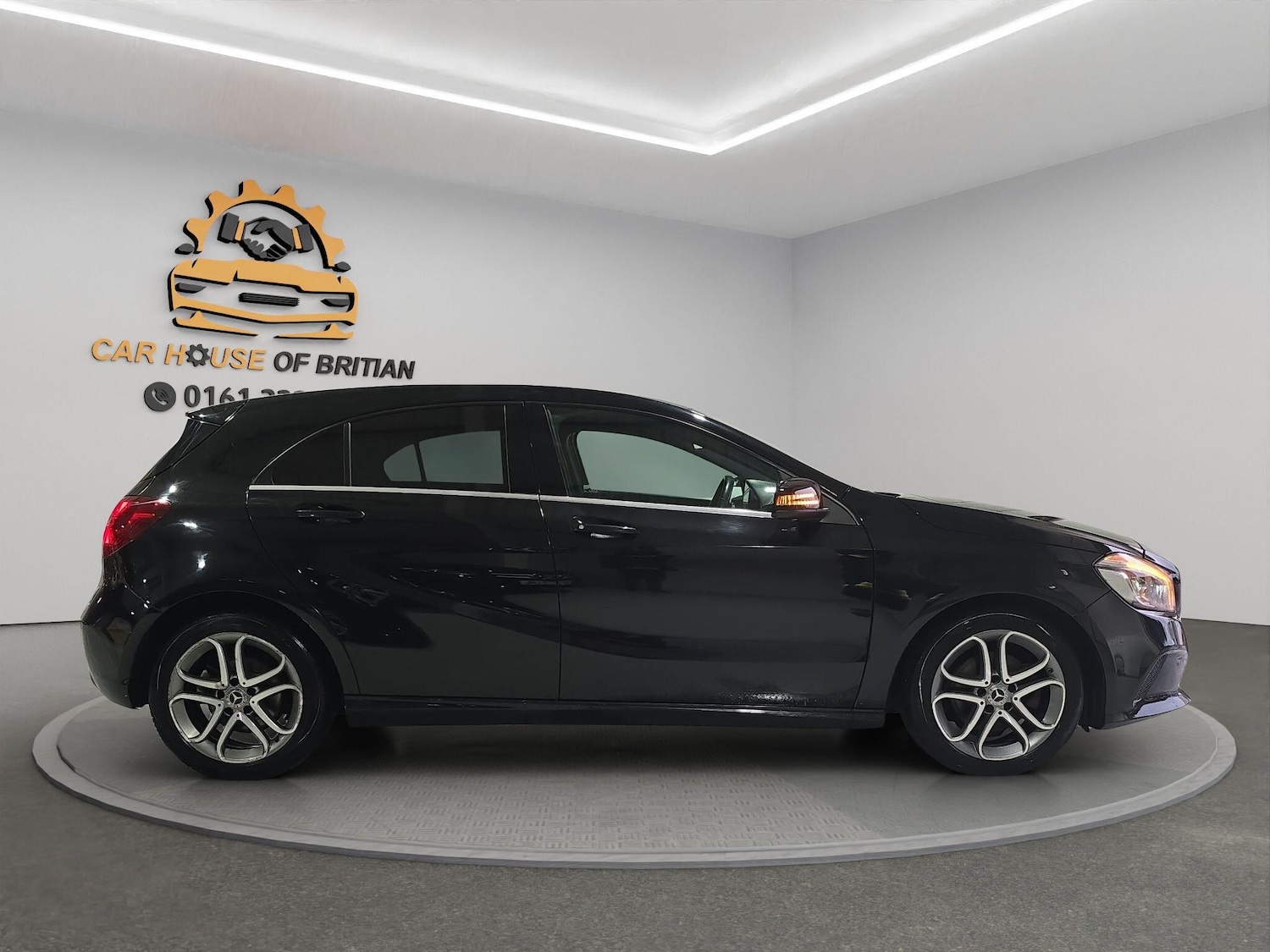 Used Mercedes-Benz A-Class 2018 for sale - 76689510: Photo 4