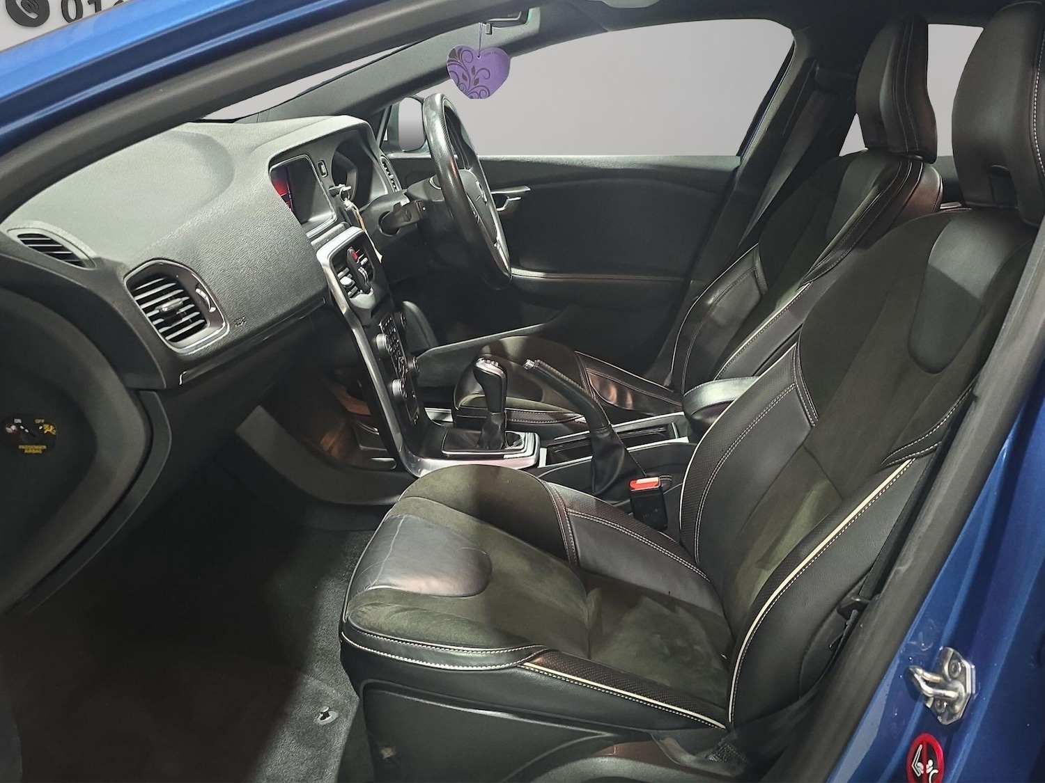 Used Volvo V40 2017 for sale - 77358567: Photo 13