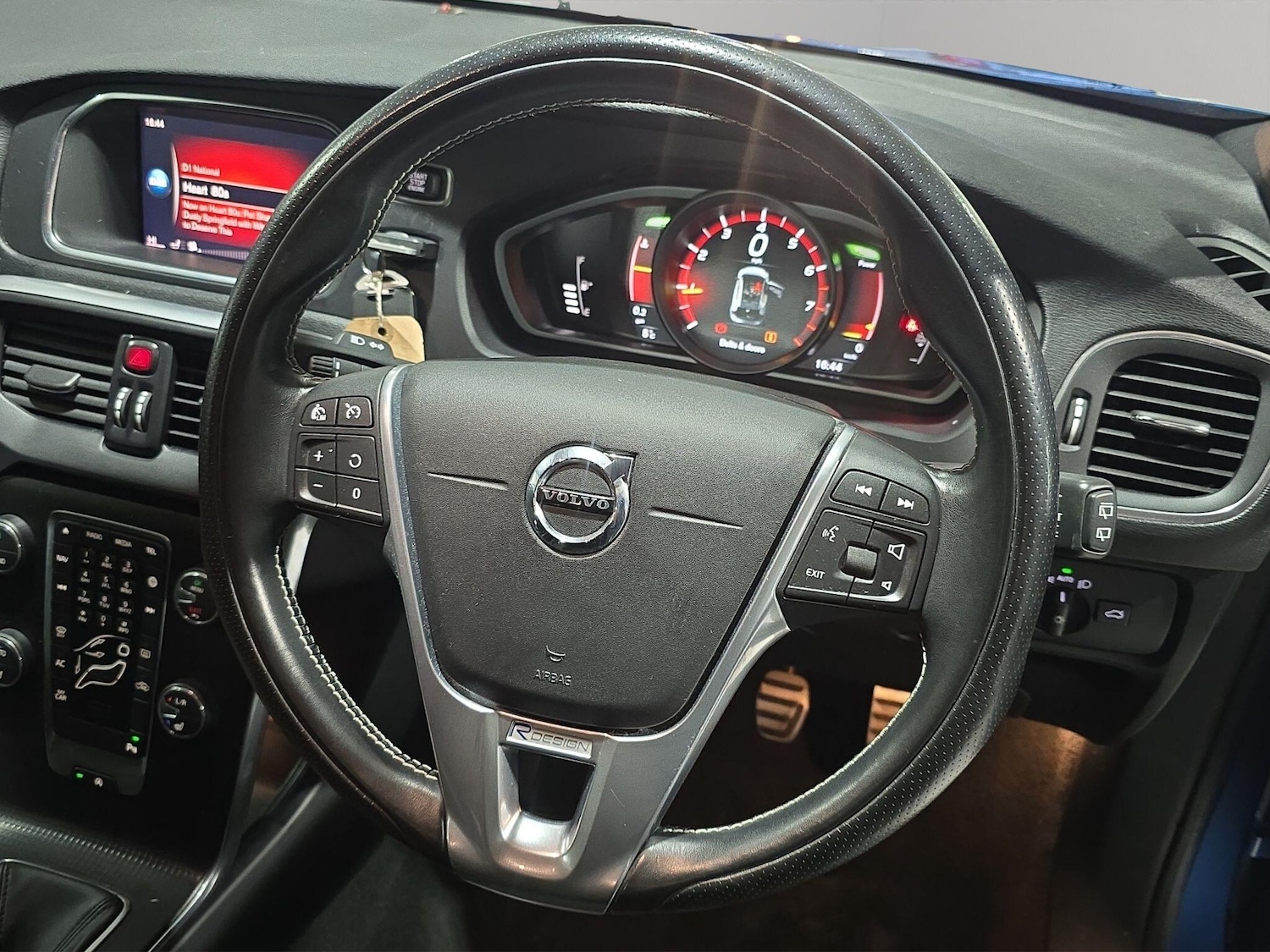 Used Volvo V40 2017 for sale - 77358567: Photo 17