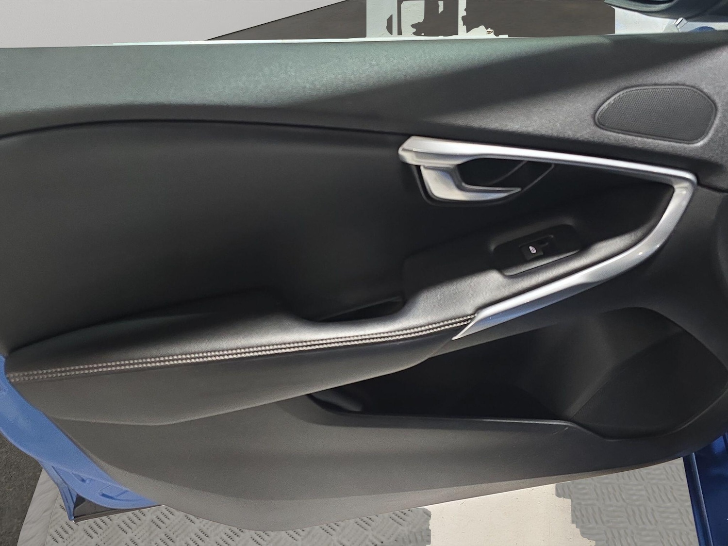 Used Volvo V40 2017 for sale - 77358567: Photo 22