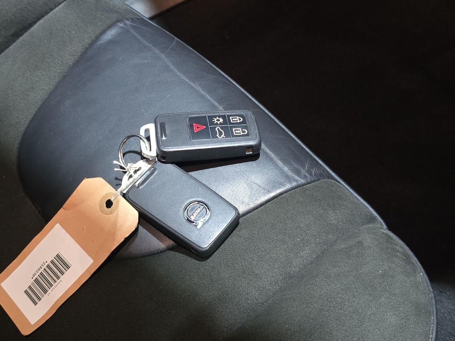 Used Volvo V40 2017 for sale - 77358567: Photo 29