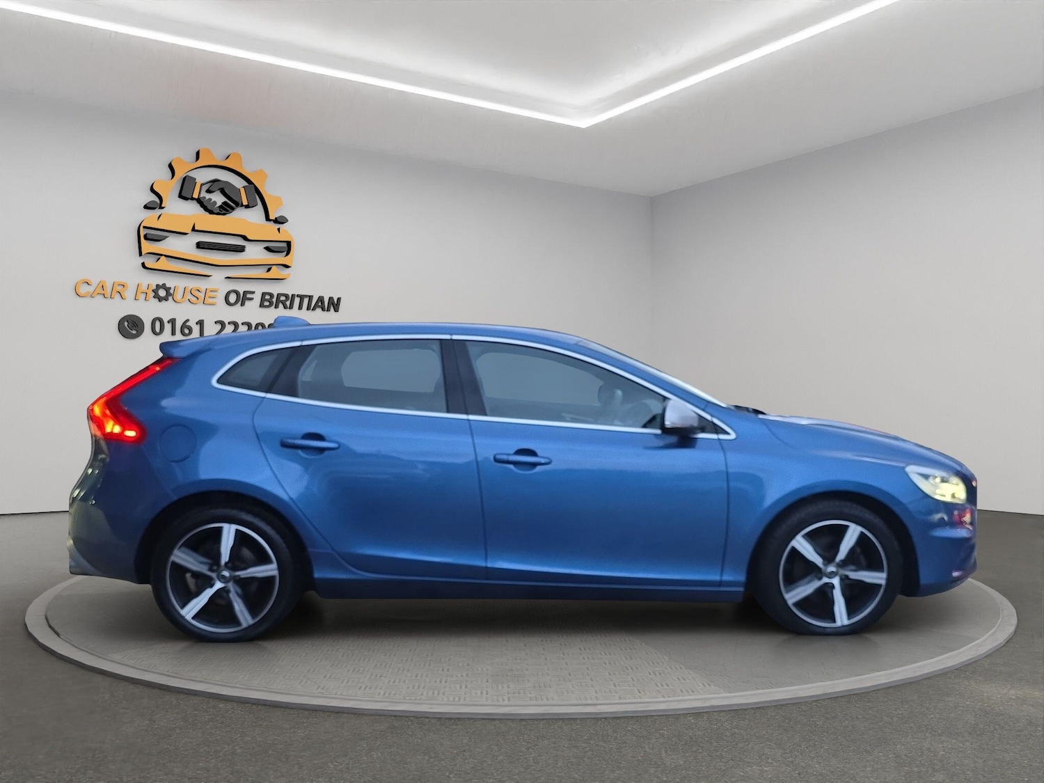Used Volvo V40 2017 for sale - 77358567: Photo 5
