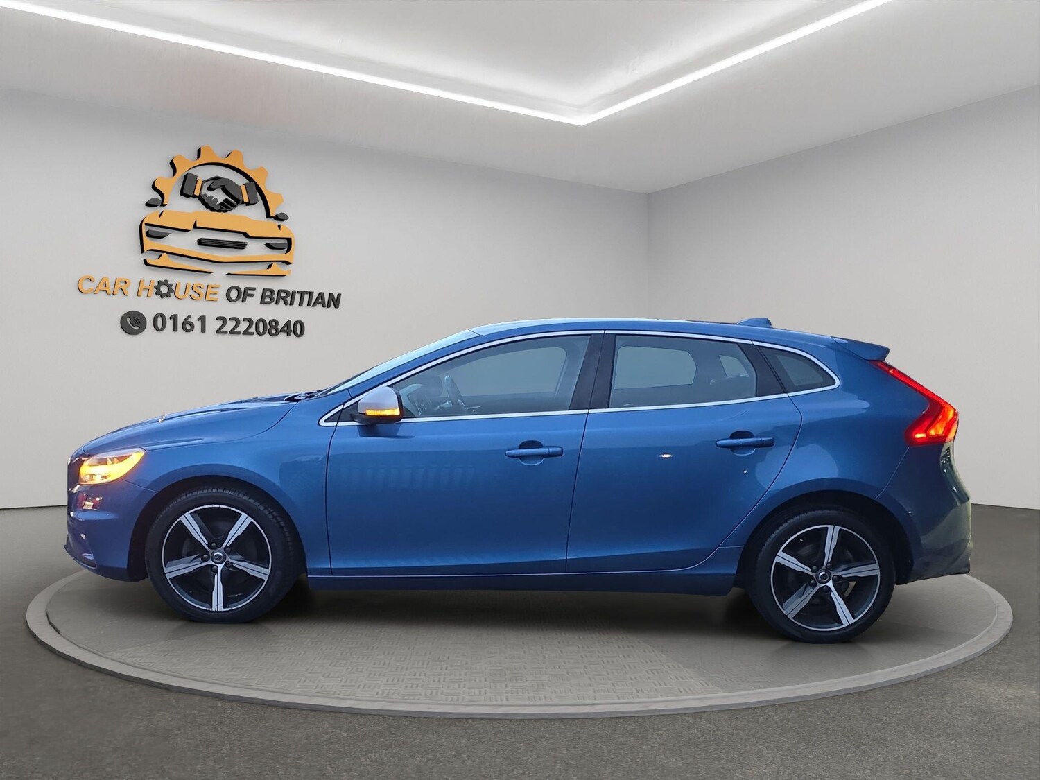 Used Volvo V40 2017 for sale - 77358567: Photo 9