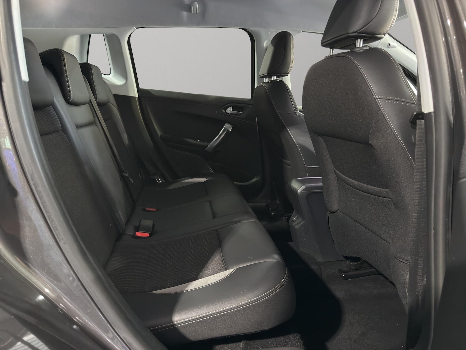 Used Peugeot 2008 2019 for sale - 77550353: Photo 13