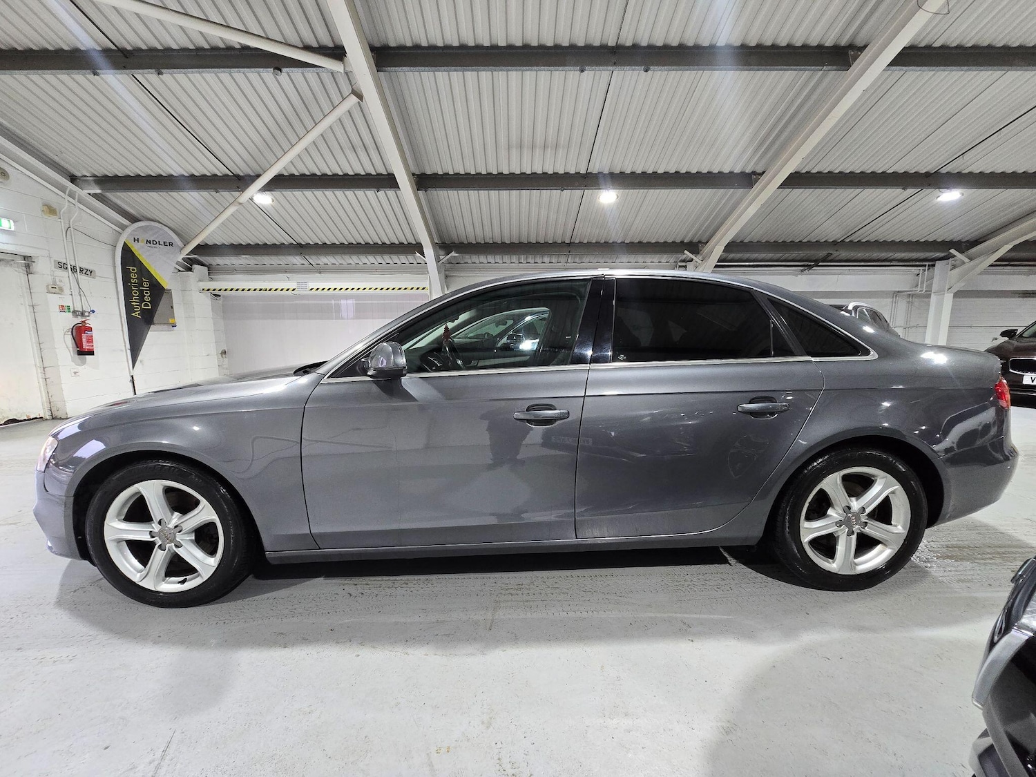 Used Audi A4 2013 for sale - 77279323: Photo 10