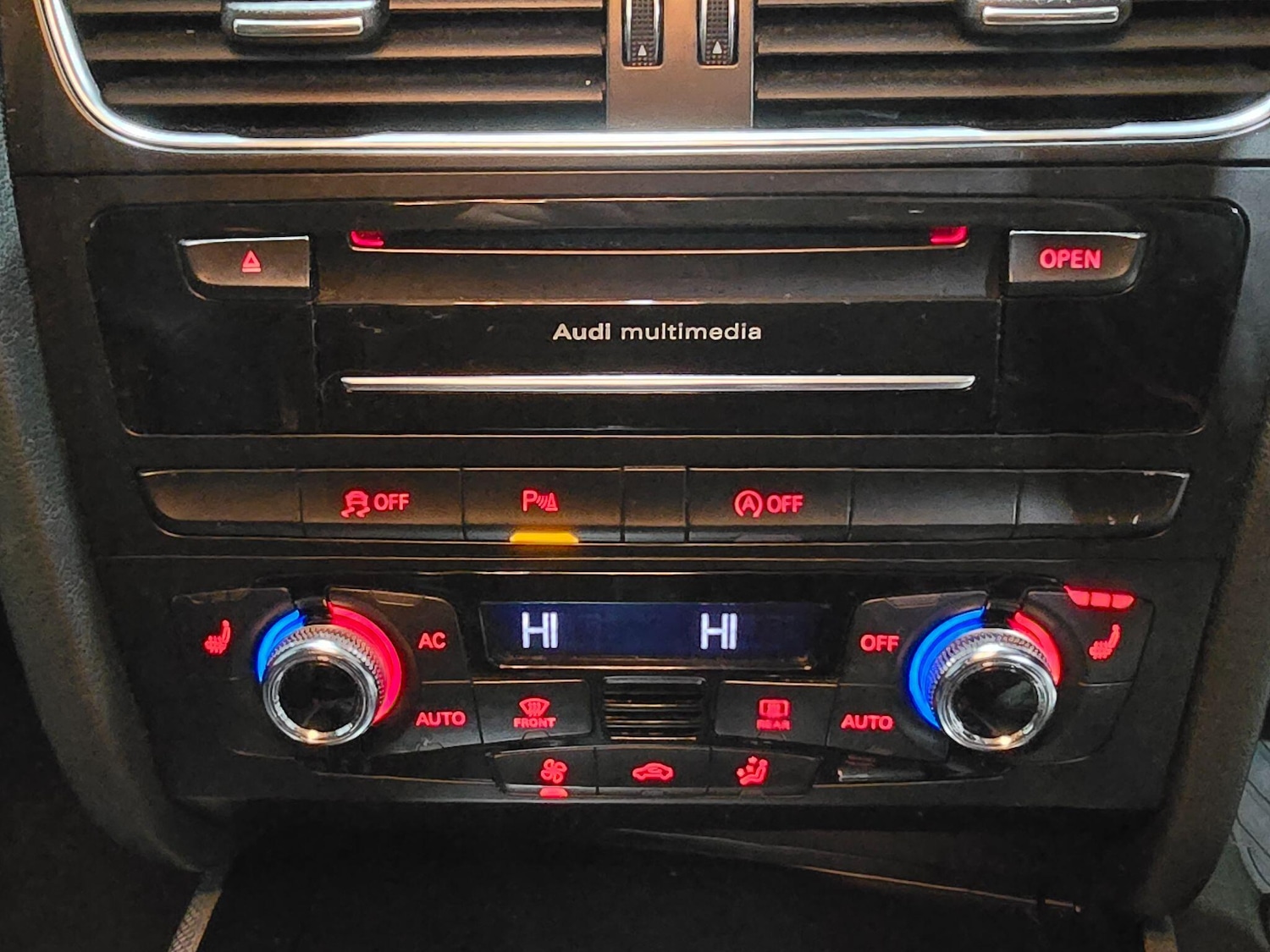 Used Audi A4 2013 for sale - 77279323: Photo 22