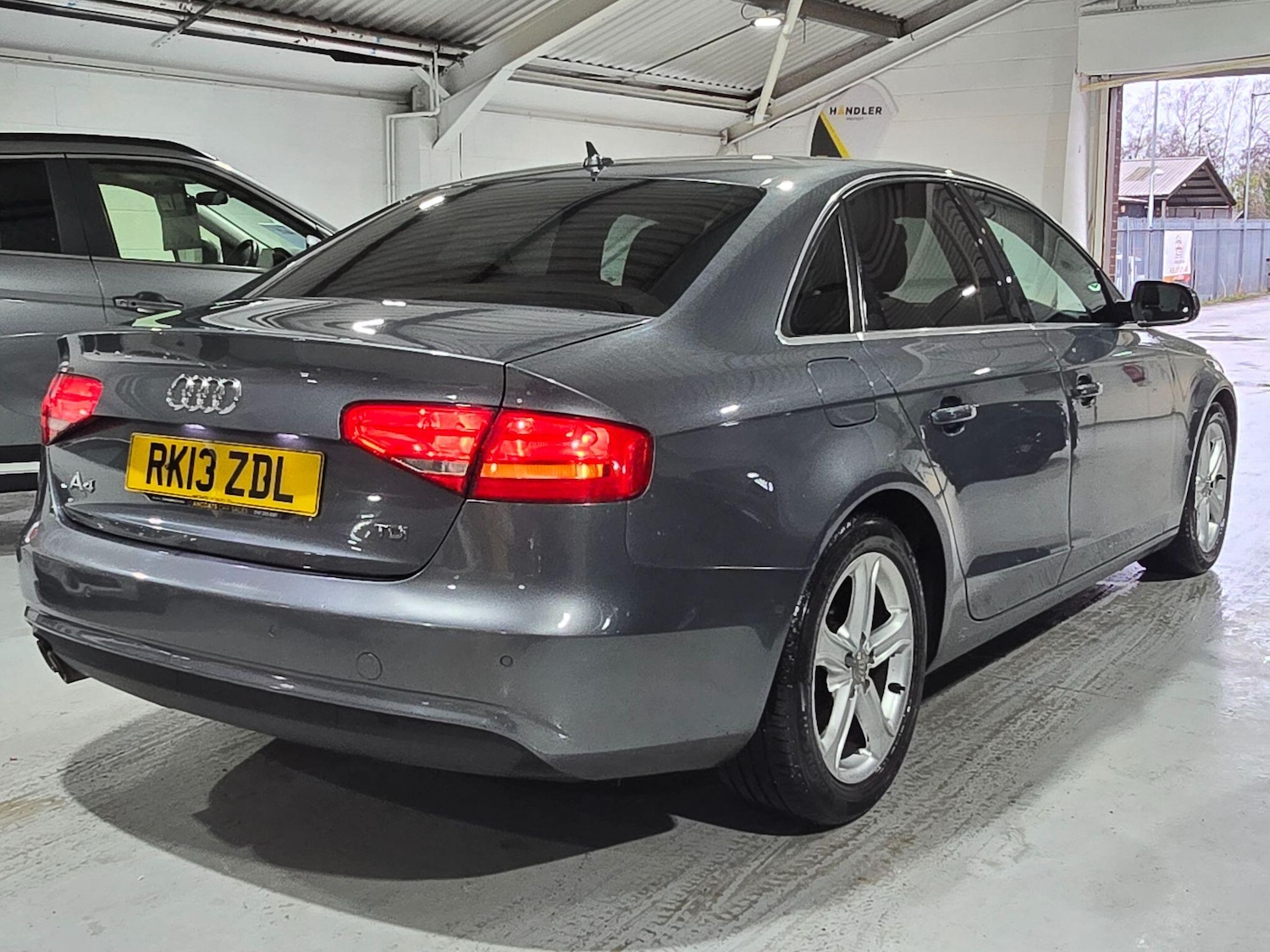 Used Audi A4 2013 for sale - 77279323: Photo 6