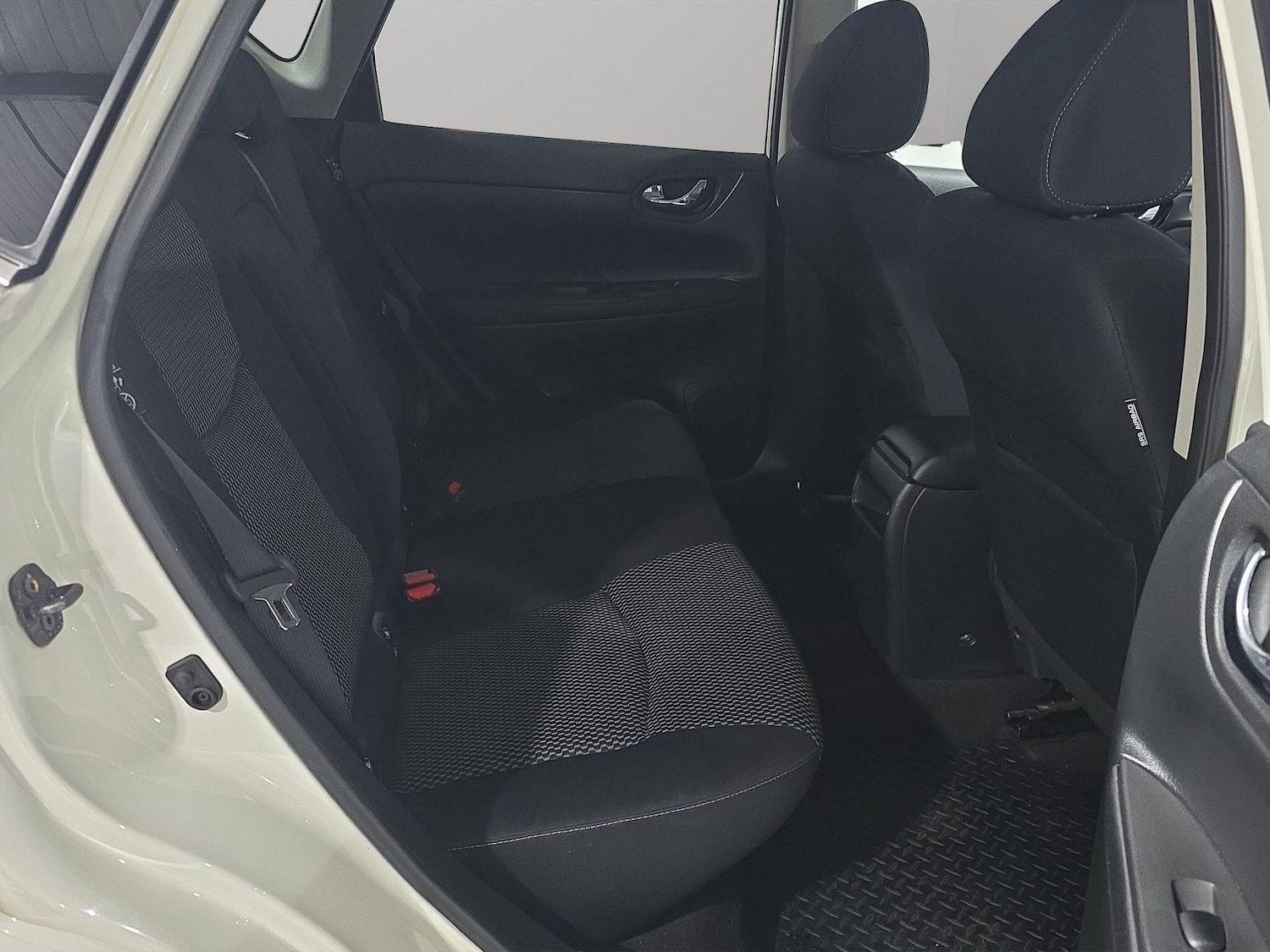 Used Nissan Pulsar 2016 for sale - 76688913: Photo 17