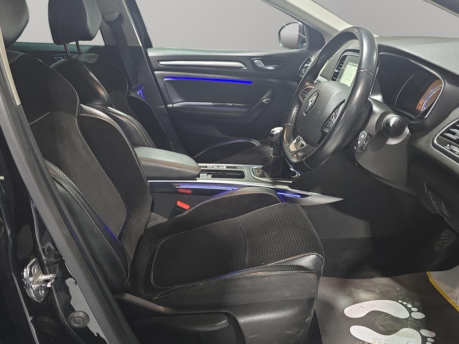 Used Renault Megane 2017 for sale - 76408836: Photo 10