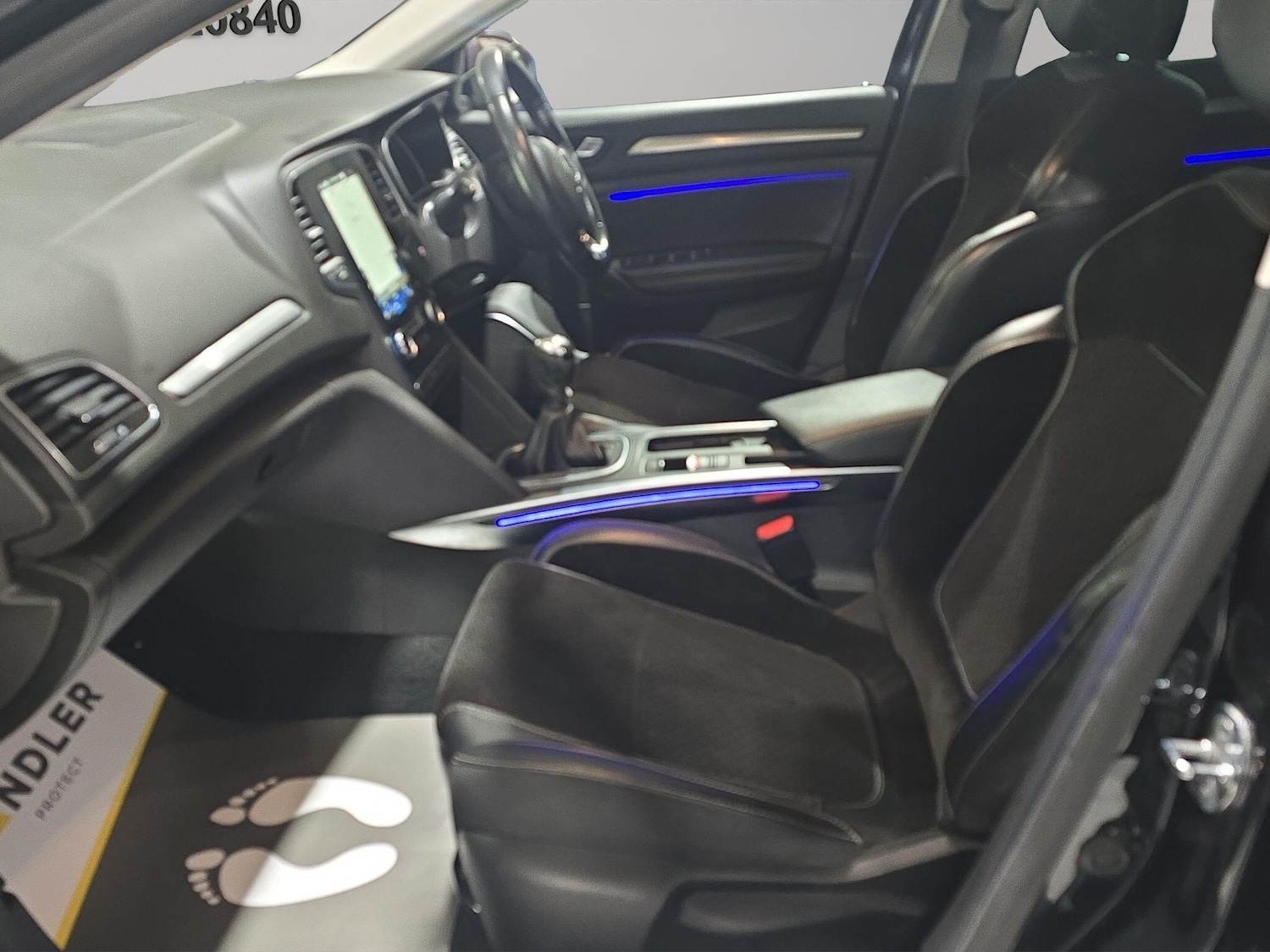 Used Renault Megane 2017 for sale - 76408836: Photo 11