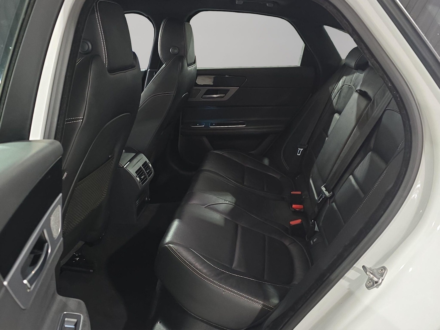 Used Jaguar XF 2018 for sale - 77174455: Photo 15