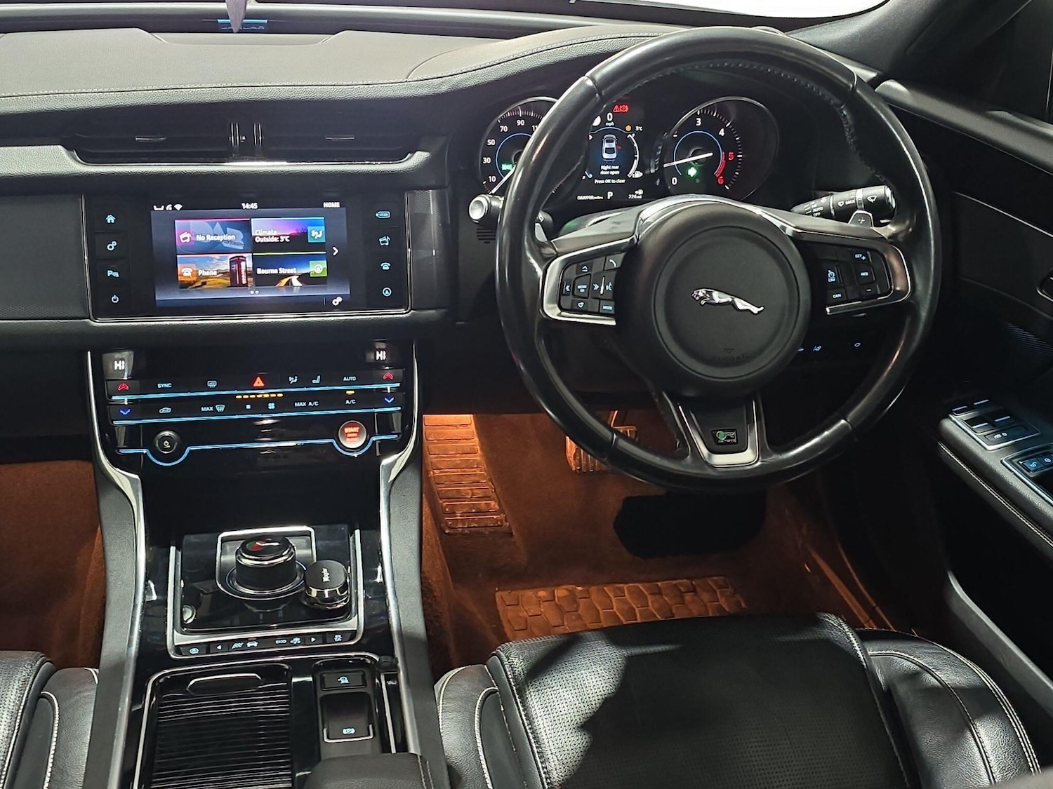 Used Jaguar XF 2018 for sale - 77174455: Photo 17