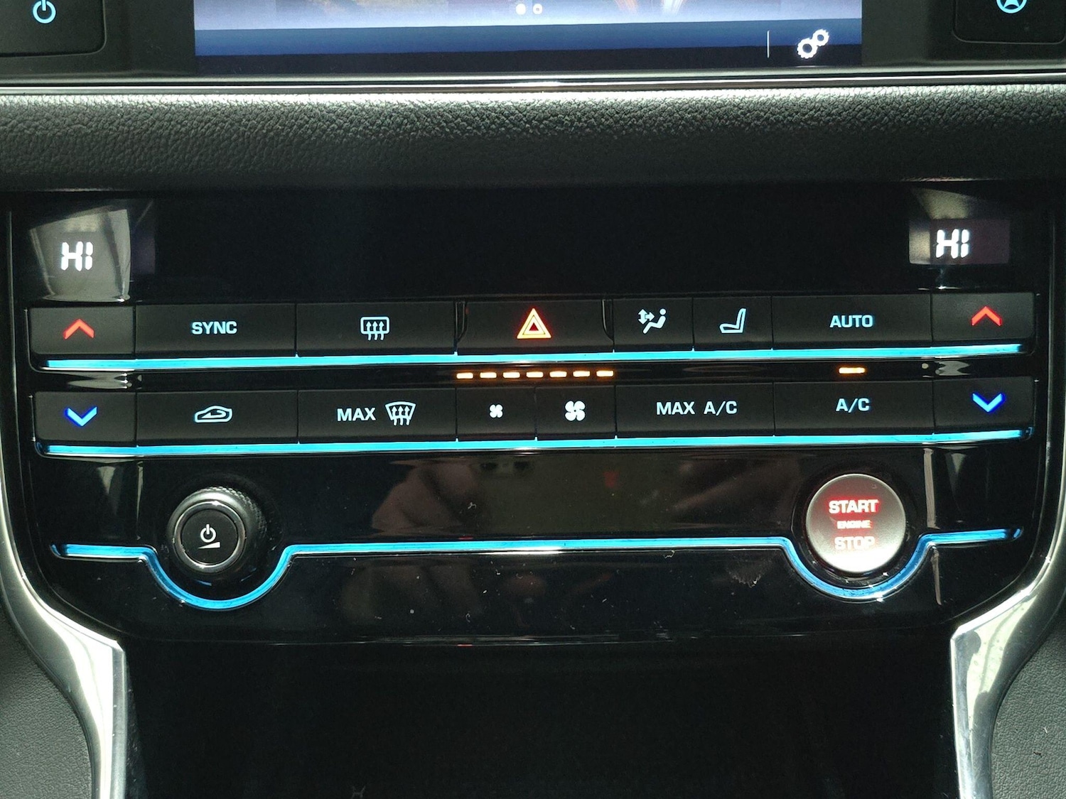 Used Jaguar XF 2018 for sale - 77174455: Photo 19