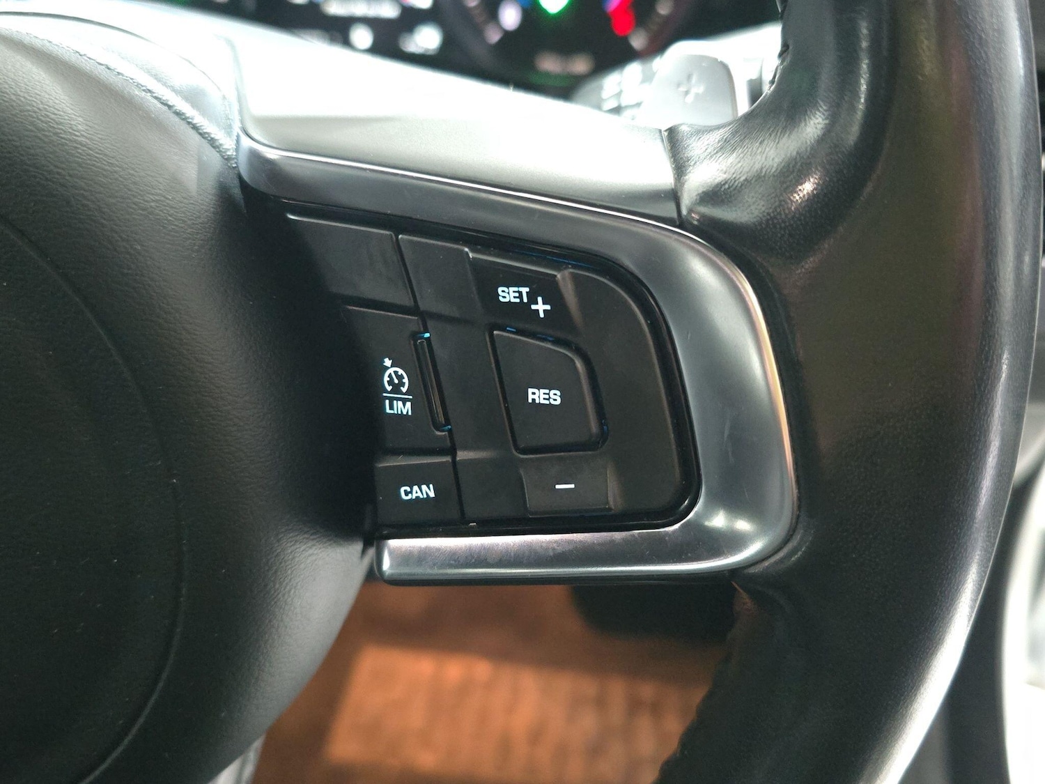 Used Jaguar XF 2018 for sale - 77174455: Photo 28