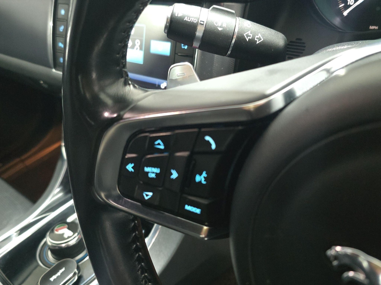 Used Jaguar XF 2018 for sale - 77174455: Photo 29